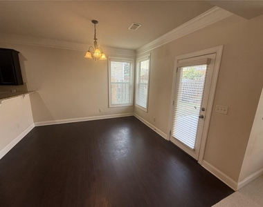 5085 Breezewood Circle - Photo Thumbnail 10