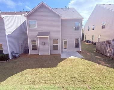 5085 Breezewood Circle - Photo Thumbnail 27