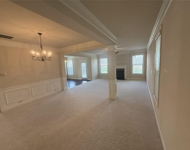 5085 Breezewood Circle - Photo Thumbnail 9