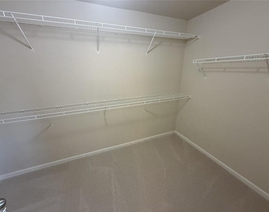 5085 Breezewood Circle - Photo Thumbnail 16