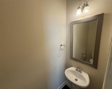 5085 Breezewood Circle - Photo Thumbnail 12