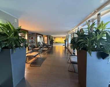 400 E Randolph Street - Photo Thumbnail 44