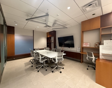 400 E Randolph Street - Photo Thumbnail 20