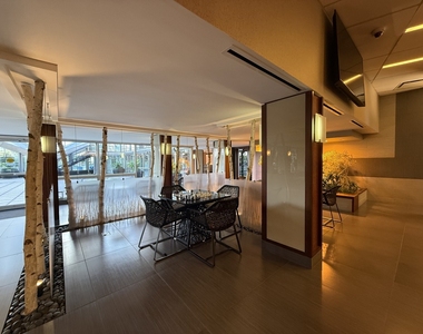 400 E Randolph Street - Photo Thumbnail 38