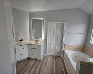 17707 Forest Haven Trail - Photo Thumbnail 24