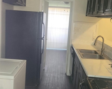12728 Bexley Drive - Photo Thumbnail 27