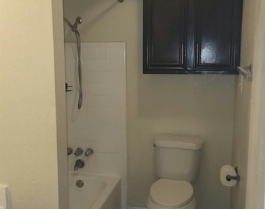 12728 Bexley Drive - Photo Thumbnail 25