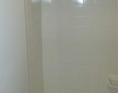 12728 Bexley Drive - Photo Thumbnail 17