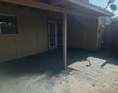 12728 Bexley Drive - Photo Thumbnail 38