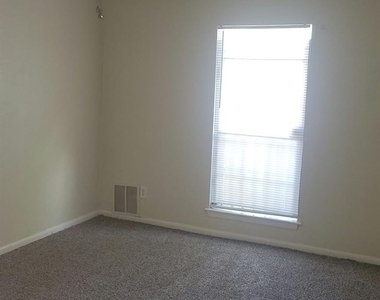 12728 Bexley Drive - Photo Thumbnail 15