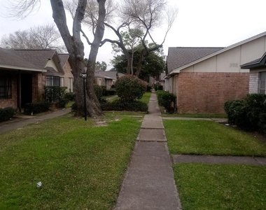 12728 Bexley Drive - Photo Thumbnail 1