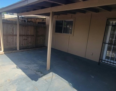 12728 Bexley Drive - Photo Thumbnail 42