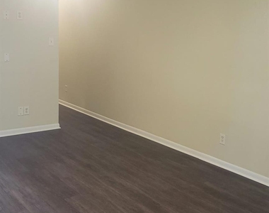 12728 Bexley Drive - Photo Thumbnail 5