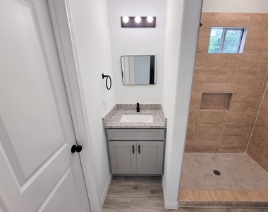 11851 Nelwood Street - Photo Thumbnail 37