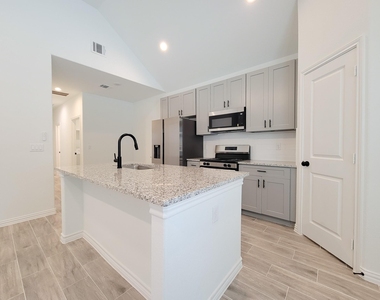 11851 Nelwood Street - Photo Thumbnail 11