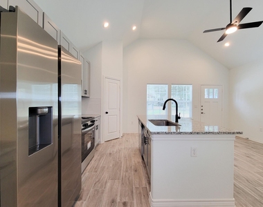 11851 Nelwood Street - Photo Thumbnail 16