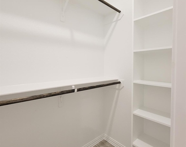 11851 Nelwood Street - Photo Thumbnail 40