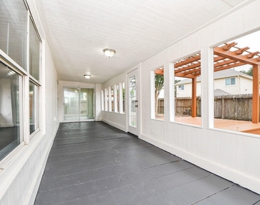 2723 Jade Forest Lane - Photo Thumbnail 28