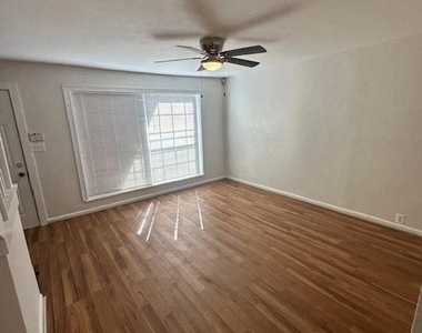 4252 Belle Park Drive - Photo Thumbnail 11