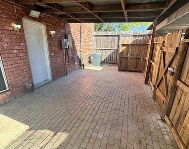 4252 Belle Park Drive - Photo Thumbnail 20