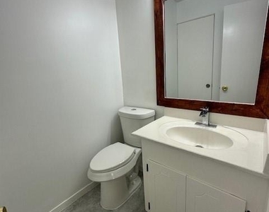 4252 Belle Park Drive - Photo Thumbnail 9