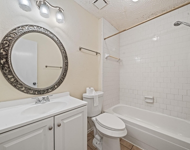 18123 Lake Bend Drive - Photo Thumbnail 9