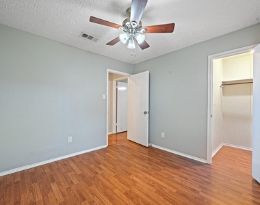 18123 Lake Bend Drive - Photo Thumbnail 18