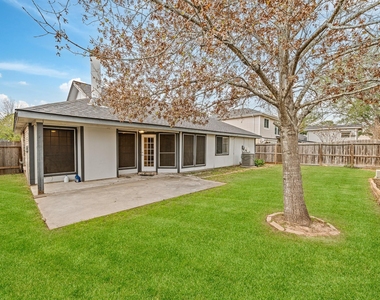 18123 Lake Bend Drive - Photo Thumbnail 19