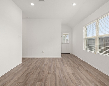 23911 Falling Daylight Drive - Photo Thumbnail 11
