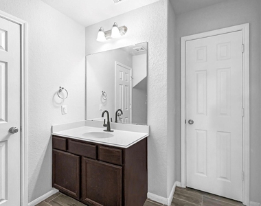 21311 Fox Walk Trail - Photo Thumbnail 4