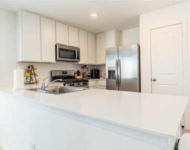 12903 Shells Lane - Photo Thumbnail 8
