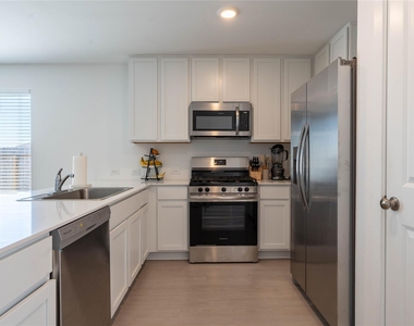 12903 Shells Lane - Photo Thumbnail 9