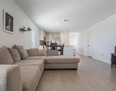 12903 Shells Lane - Photo Thumbnail 3