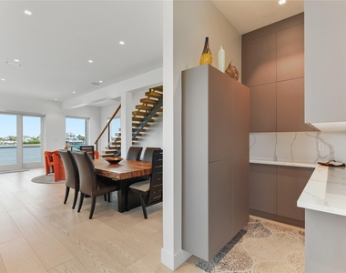 3515 Hudson Court - Photo Thumbnail 14