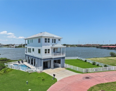 3515 Hudson Court - Photo Thumbnail 1