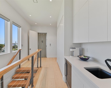3515 Hudson Court - Photo Thumbnail 20