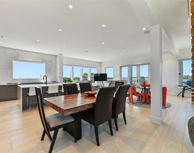3515 Hudson Court - Photo Thumbnail 8