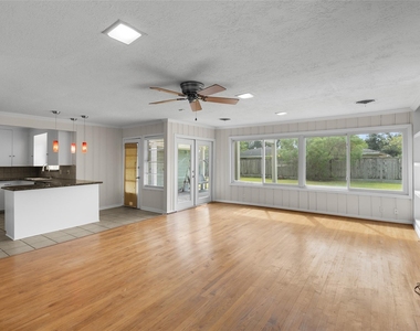 3023 Fairhope Street - Photo Thumbnail 9
