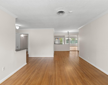 3023 Fairhope Street - Photo Thumbnail 5