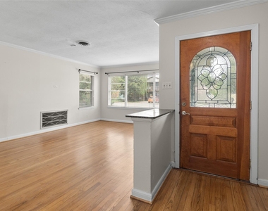 3023 Fairhope Street - Photo Thumbnail 2