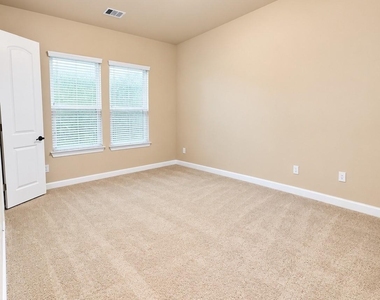 28426 Tanner Crossing Lane - Photo Thumbnail 34