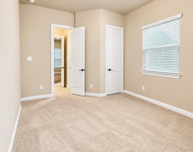 28426 Tanner Crossing Lane - Photo Thumbnail 33