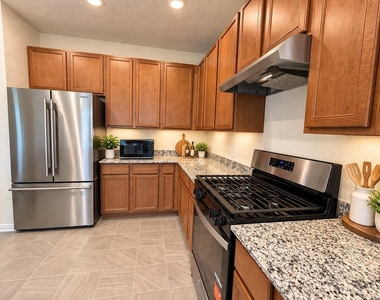 7818 Rustic Lariat Dr - Photo Thumbnail 12