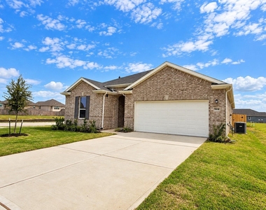 7818 Rustic Lariat Dr - Photo Thumbnail 2