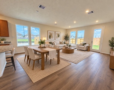 7818 Rustic Lariat Dr - Photo Thumbnail 14
