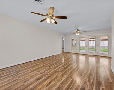10613 Willowgrove Drive - Photo Thumbnail 17