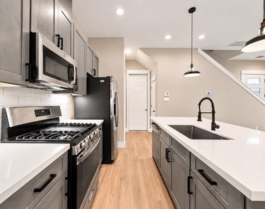 1205 W Tidwell Road - Photo Thumbnail 7