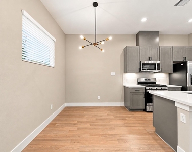 1205 W Tidwell Road - Photo Thumbnail 9