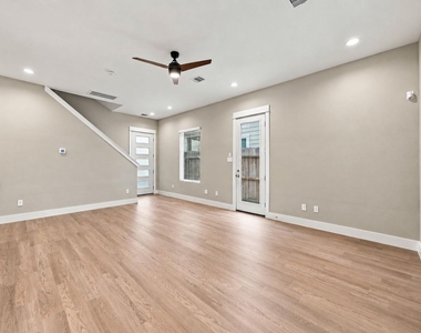 1205 W Tidwell Road - Photo Thumbnail 10