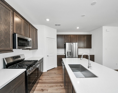 9231 Willowbank Gap Lane - Photo Thumbnail 28